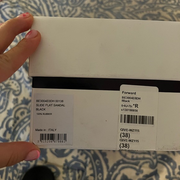 Givenchy Slides (38) - Picture 4 of 7